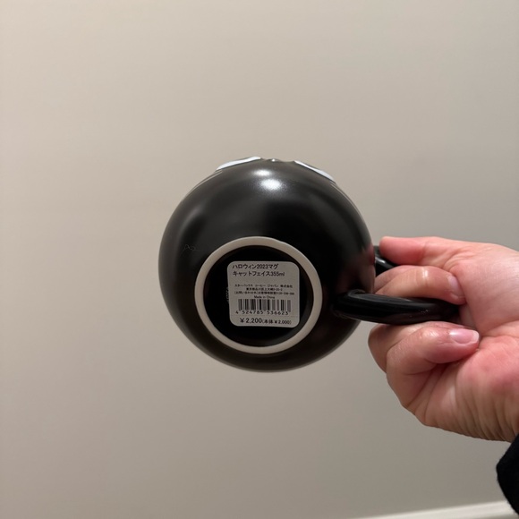 Starbucks Japan Coffee black cat mug Halloween 2023 - Picture 3 of 4